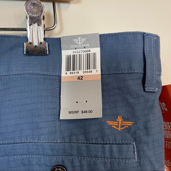❗️NWT Dockers The Perfect Shorts - Picture 6 of 7